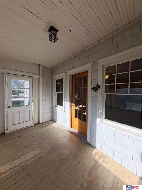 Exterior - 105 E 7th St, Stromsburg, NE 68666 photo 2 of 6