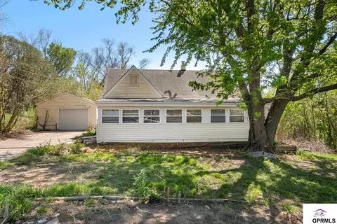 1207 Kasper St, Bellevue, NE 68147