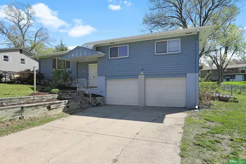 4413 N 108 St, Omaha, NE 68164