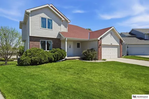 7910 Forbes Ct, Lincoln, NE 68516