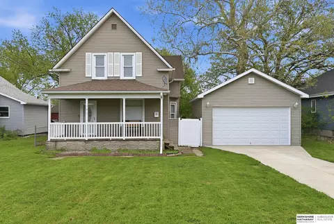 256 N 23rd St, Blair, NE 68008