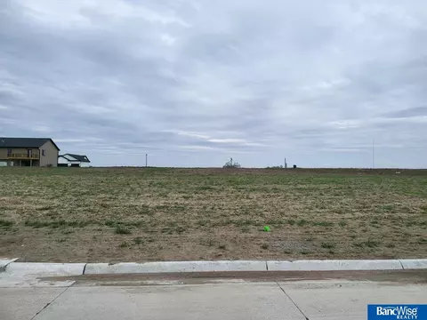 550 Railroad St, Hallam, NE 68368