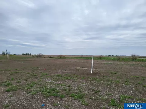 550 S Front St, Hallam, NE 68368