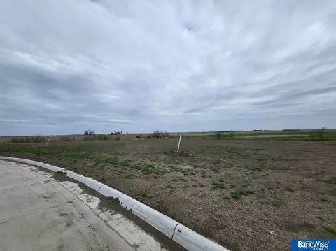 609 Railroad St, Hallam, NE 68368