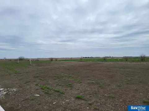 632 S Front St, Hallam, NE 68368