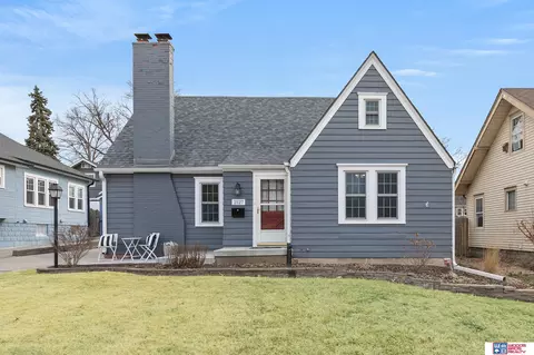 2127 Lake St, Lincoln, NE 68502
