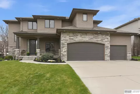 3235 S 188th St, Omaha, NE 68130