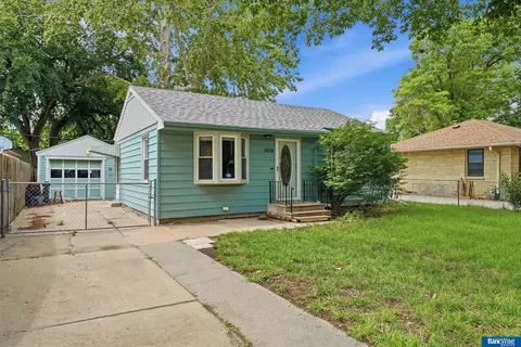 5019 Fremont St, Lincoln, NE 68504