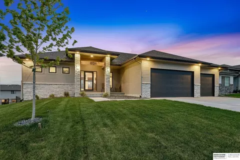 10211 S 191st Ave, Omaha, NE 68136