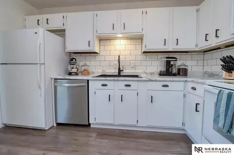 Kitchen - 455 Eagle Dr, Eagle, NE 68347 photo 2 of 3
