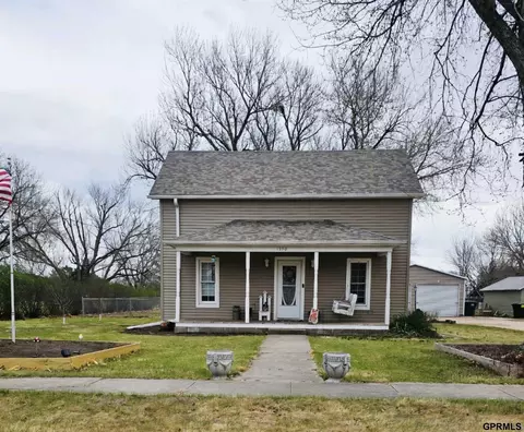 1330 N Main St, Henderson, NE 68371