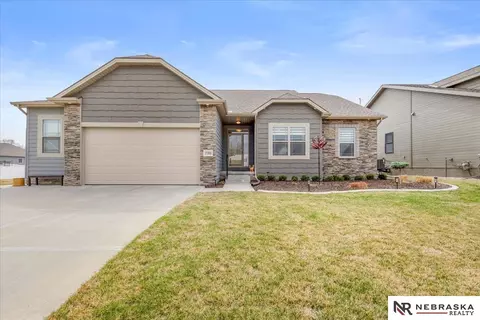 17303 Morgan Ave, Gretna, NE 68028