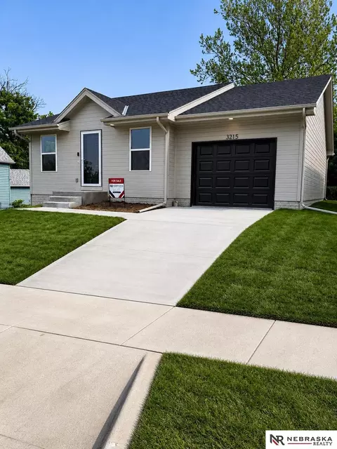 3215 Charles St, Omaha, NE 68131