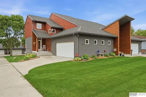 5333 Roose St, Lincoln, NE 68506