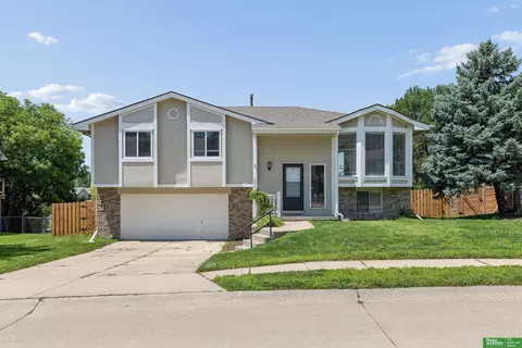 1874 N 153rd Plz, Omaha, NE 68154