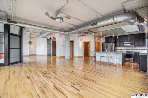 902 Dodge St #501, Omaha, NE 68102