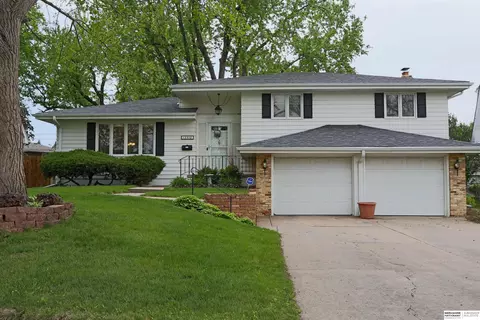 13510 Frances St, Omaha, NE 68144