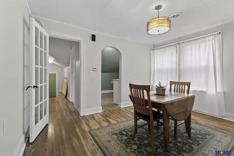 Entry Way - 728 N 3rd St, Seward, NE 68434 photo 3 of 4
