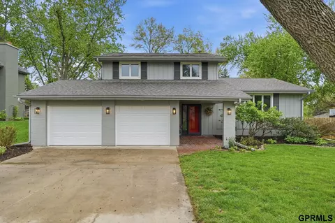 14227 Woolworth Cir, Omaha, NE 68144