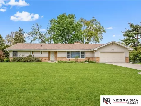 1006 Palamino Rd, Omaha, NE 68154