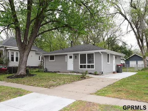 2426 S 8 St, Lincoln, NE 68502