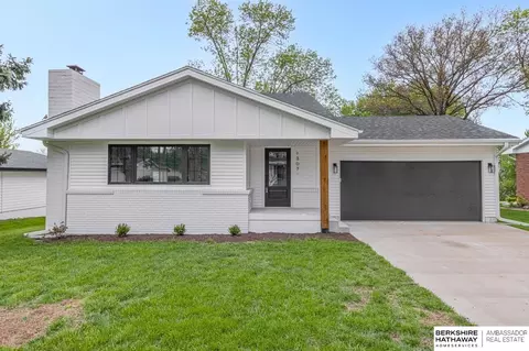 1307 N Birch St, Wahoo, NE 68066