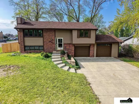 14411 Castlewood St, Waverly, NE 68462