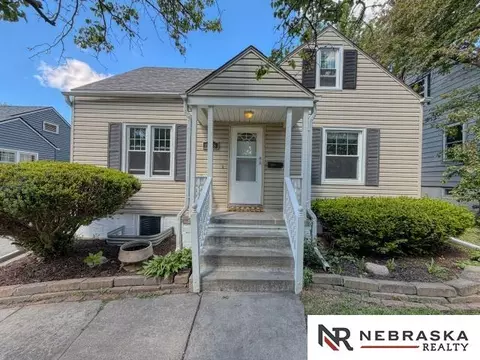 6036 Walnut St, Omaha, NE 68106