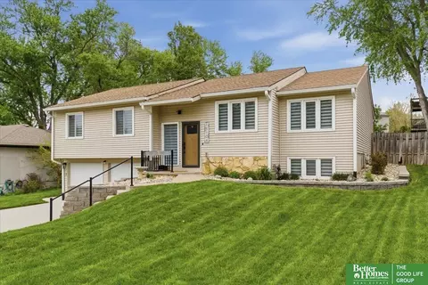 15106 Jackson St, Omaha, NE 68154