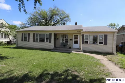 2703 S Crawford St, Bellevue, NE 68005