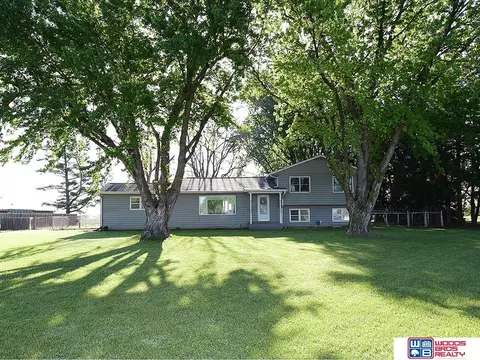 29824 Us Highway 77, Beatrice, NE 68310