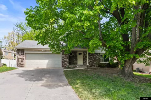 217 S 155th Ave, Omaha, NE 68154