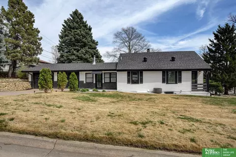 4434 R St, Omaha, NE 68107