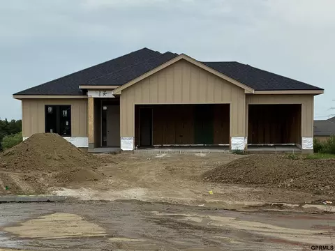 2094 N 182 Avenue Cir, Elkhorn, NE 68022