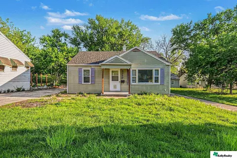 5320 Fontenelle Blvd, Omaha, NE 68111