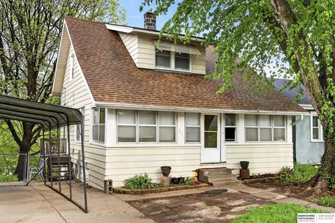 3039 S 18th St, Omaha, NE 68108