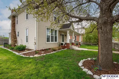 1818 Lincoln St, Blair, NE 68008