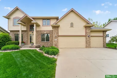 5420 S 164th St, Omaha, NE 68135