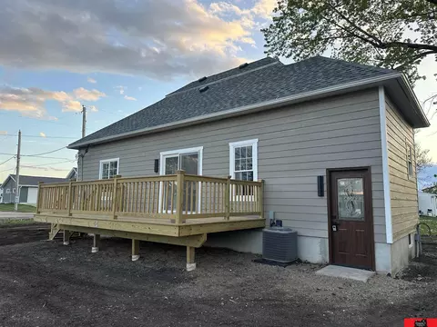 Exterior - 120 E 4th St, Pilger, NE 68768 photo 4 of 4