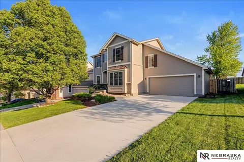 14873 Jaynes St, Omaha, NE 68116