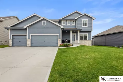 5307 Helwig Ave, Papillion, NE 68133