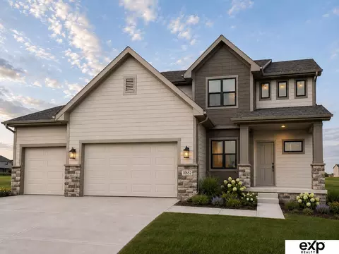 10652 S 101 Avenue Cir, Papillion, NE 68046