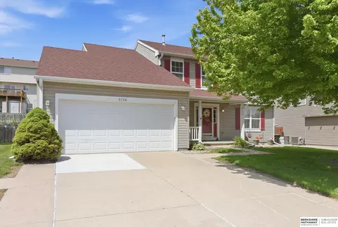 5716 S 158th St, Omaha, NE 68135