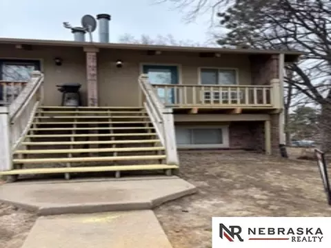8941 Miami St #17, Omaha, NE 68134