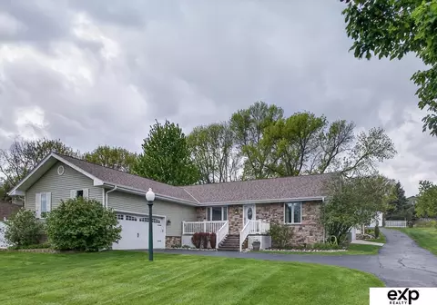 5732 S 185th St, Omaha, NE 68135