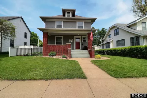 742 E 4th St, Fremont, NE 68025