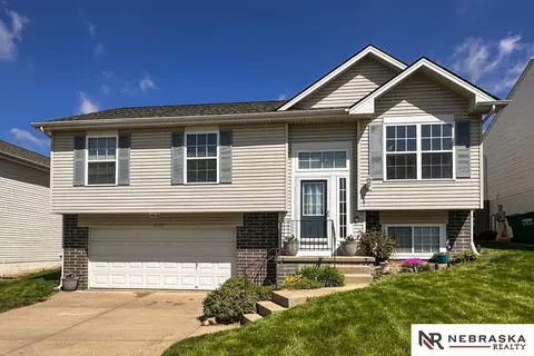 17832 Josephine St, Omaha, NE 68136