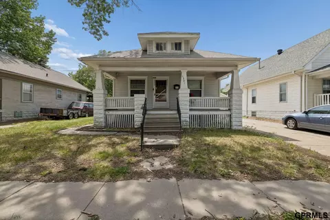 1301 Claremont St, Lincoln, NE 68508