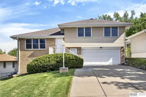 4428 Frederick St, Omaha, NE 68105