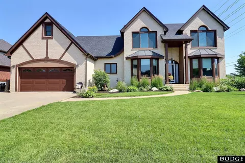 2534 Park Place Dr, Fremont, NE 68025